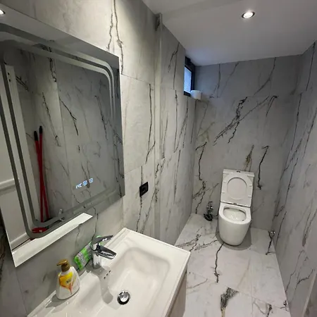 Luxury Lezhe