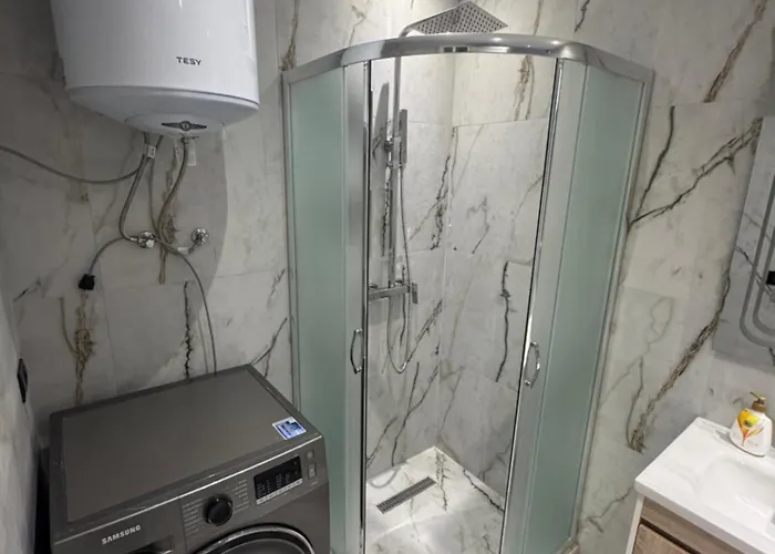 Luxury Lezhe