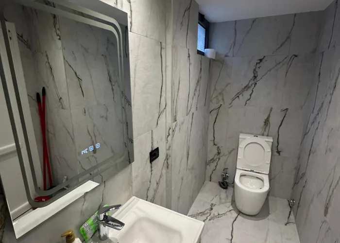 Luxury Lezhe